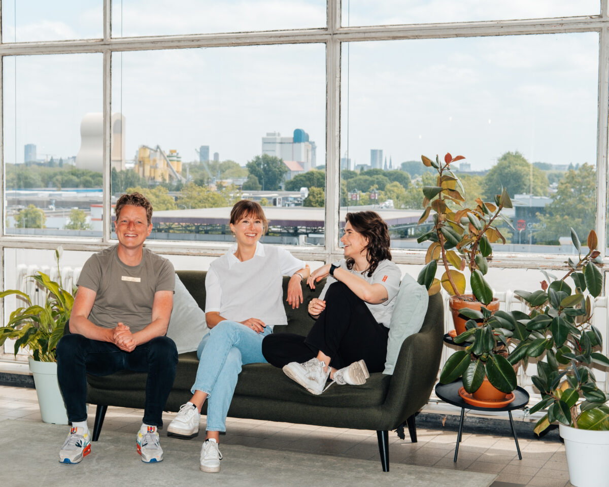 lotte-bram-vivian-disruptors